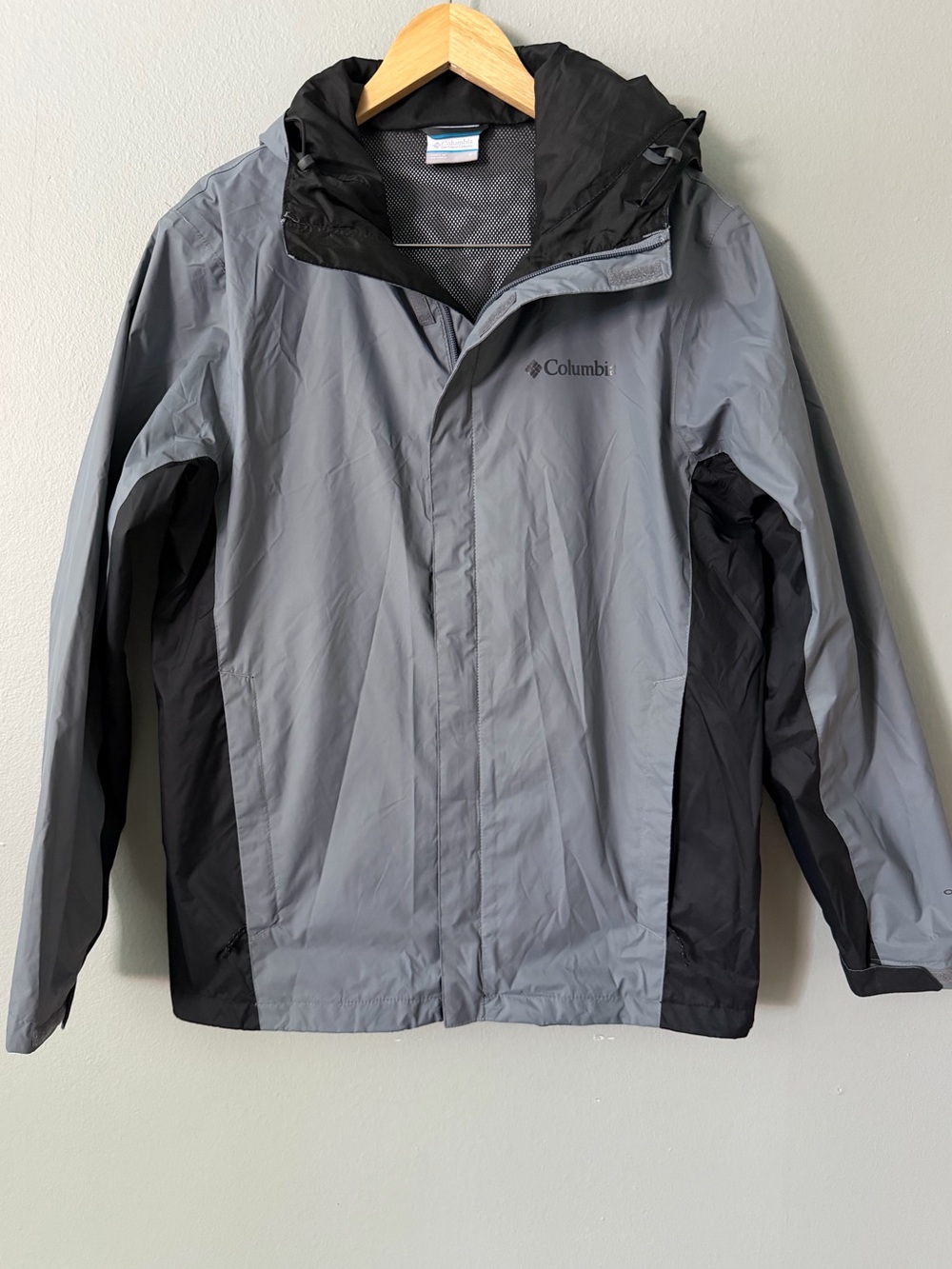 Columbia Omni-Tech Gray Hooded Waterproof Rain Jacket Lightweight Shell Men’s S